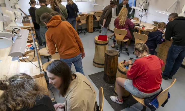 Workshop mit Goldschmiedin Katja Seifert in den Künstlerwerkstätten