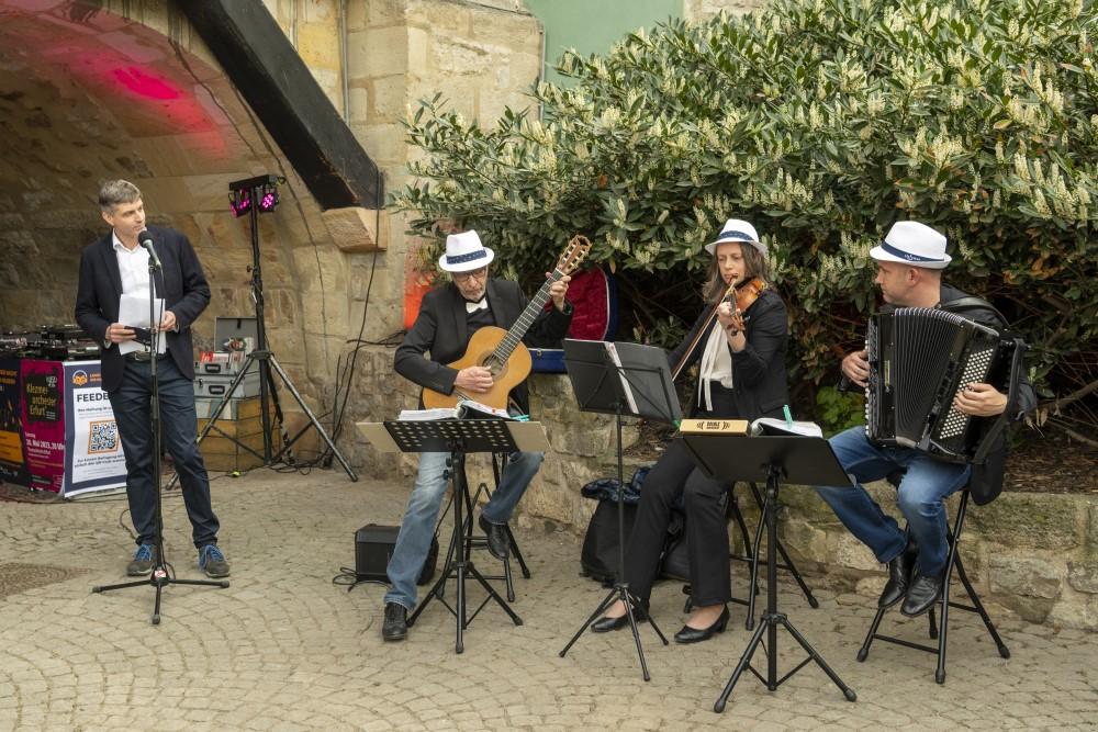 Eröffnung mit dem Trio Klangart