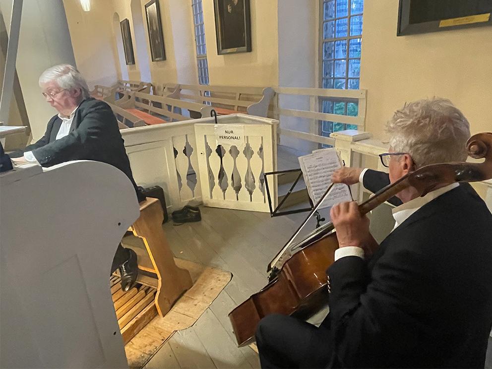 Romantisches Konzert der Gebrüder Hintzenstern an Orgel und Cello in der Friedenskirche